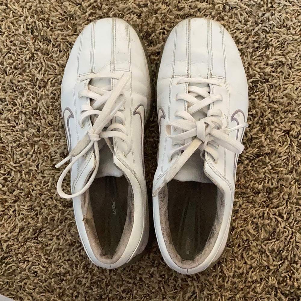 Vintage nike shoes
